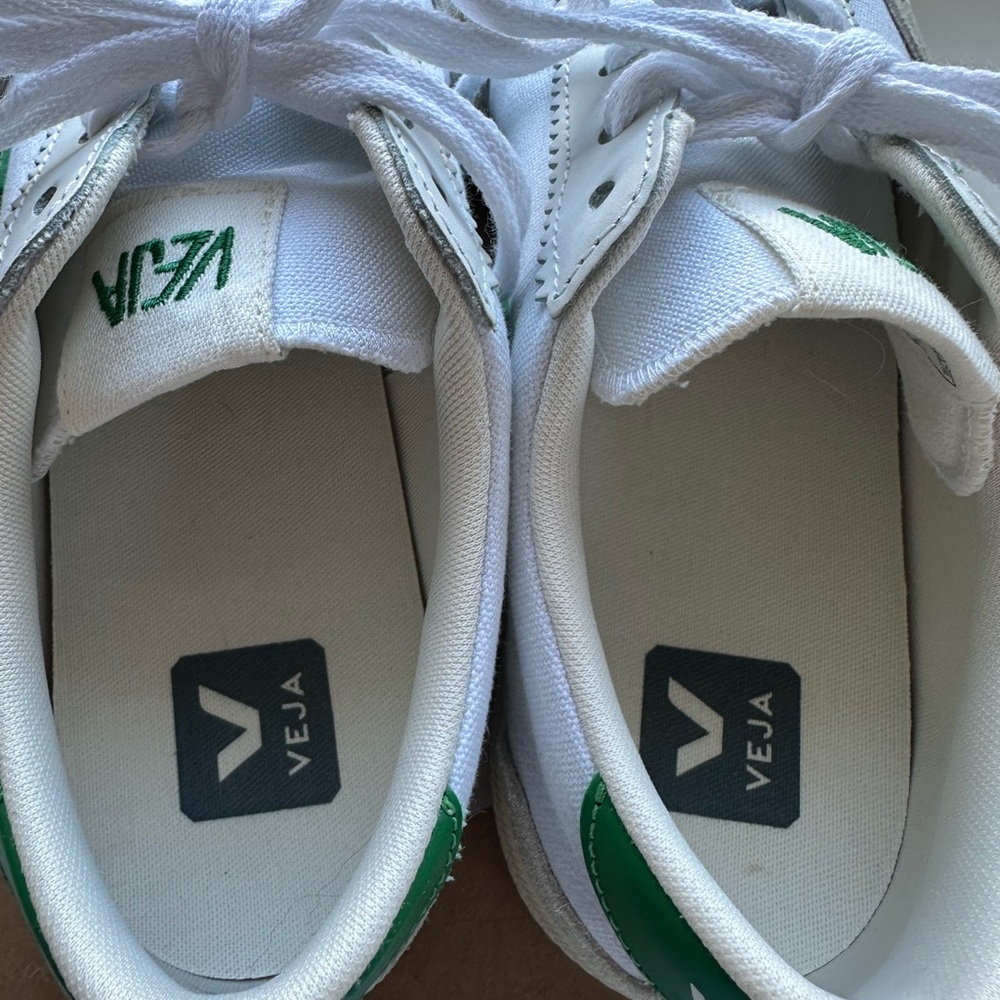Veja White and Green Women's Sneakers - Picture 9 of 14
